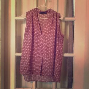 Sleeveless blouse